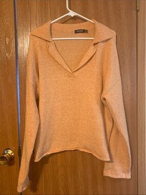 Feminine Open-Collar Peach V-Neck Sweater